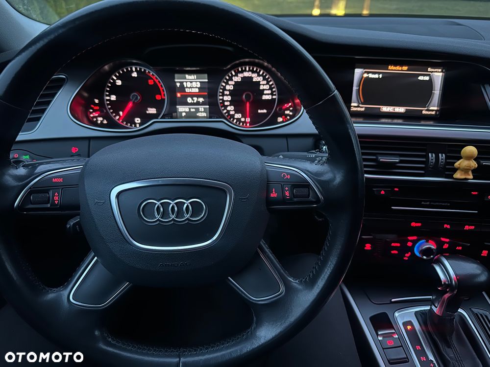 Audi A4 Avant - 27
