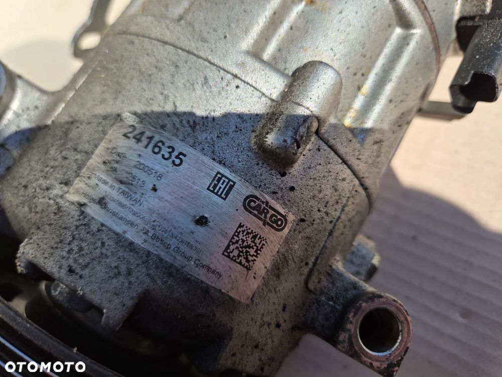 Sprężarka klimatyzacji kompresor Peugeot 308 T9 1.6 THP - 6