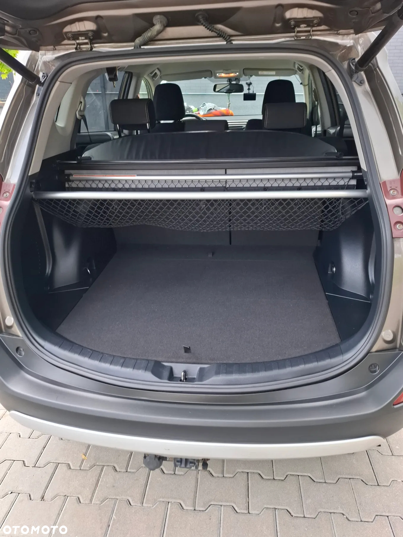 Toyota RAV4 2.0 D-4D Premium - 9