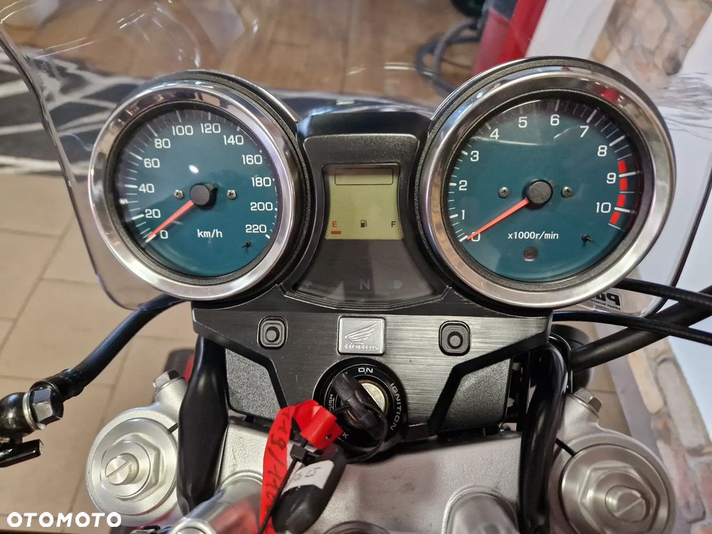 Honda CB - 10