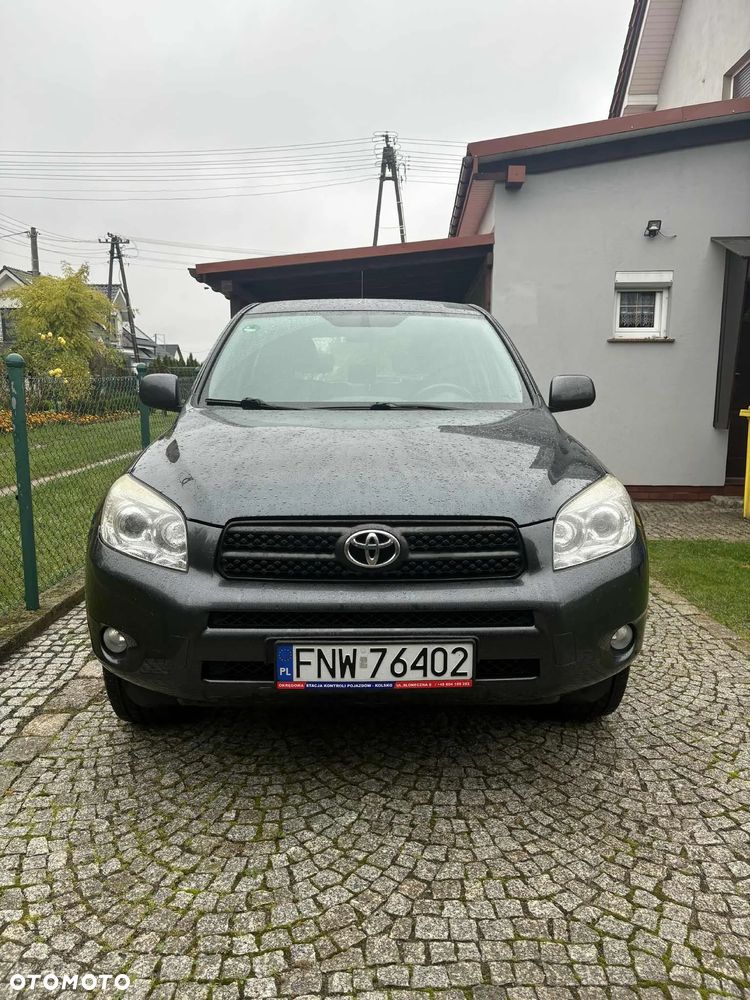 Toyota RAV4 - 13