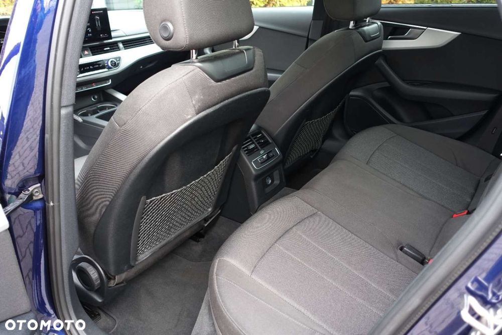 Audi A4 Limousine - 7