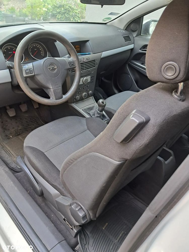 Opel Astra 1.7 CDTI Sport - 4