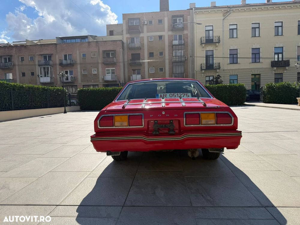 Ford Mustang - 6
