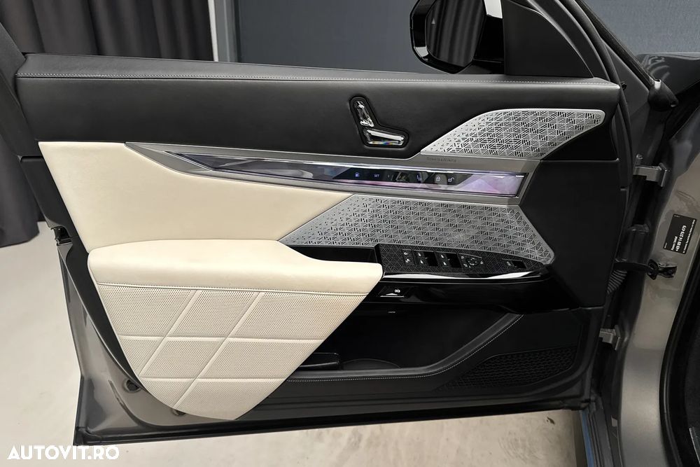 BMW 7 Series 2022 — imagine 24