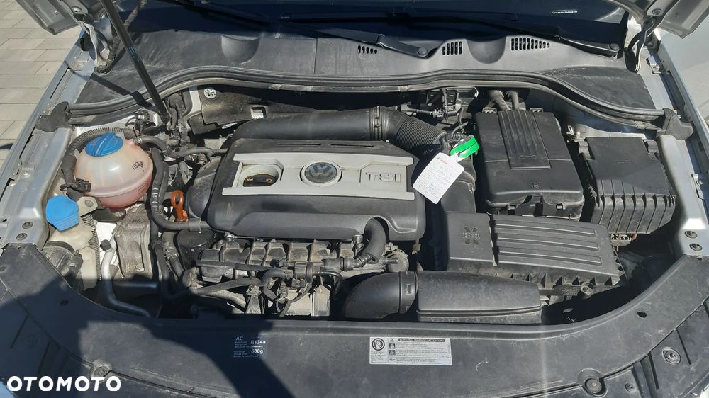 Volkswagen Passat 1.8 TSI Comfortline - 4
