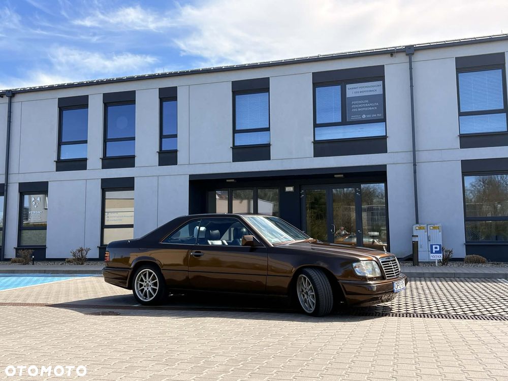 Mercedes-Benz W124 (1984-1993) - 1