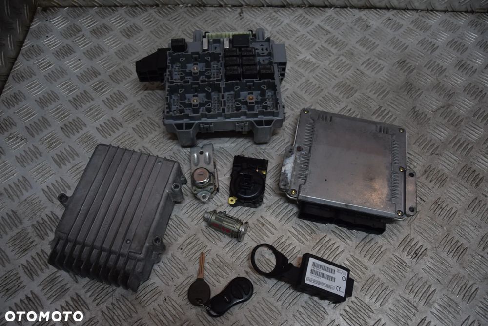 JEEP CHEROKEE KJ 2.5 CRD KOMPUTER KLUCZYK MODUŁ ZESTAW KPL. - 7
