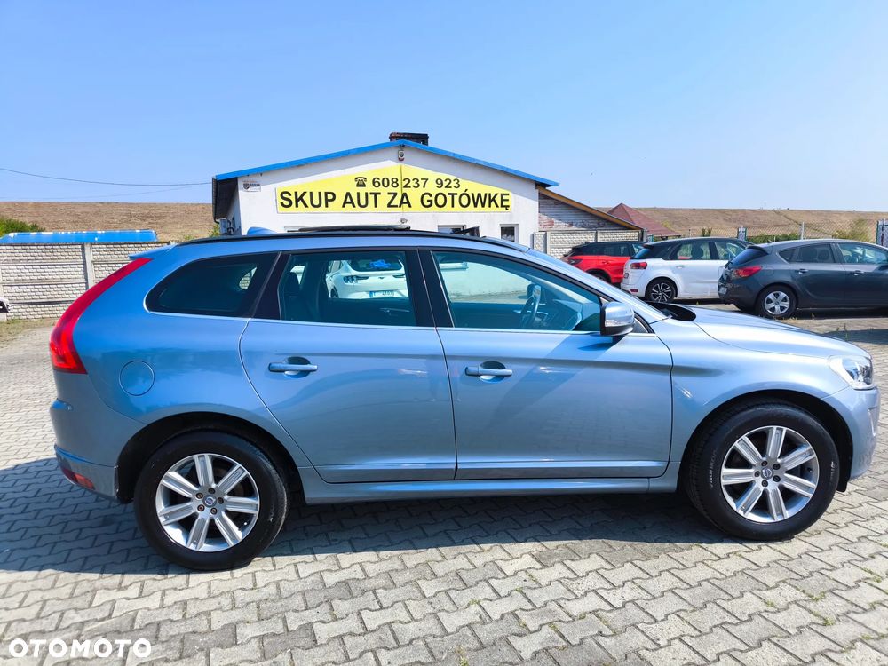Volvo XC 60 D4 Momentum Pro - 6