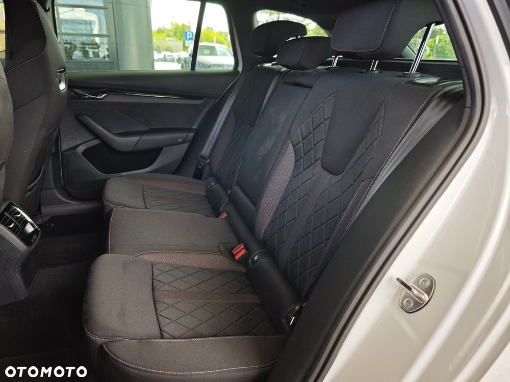 Skoda Octavia 2.0 TDI RS DSG - 13