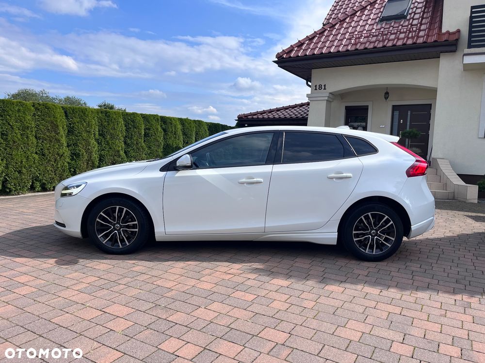 Volvo V40 D2 Drive-E Momentum - 2