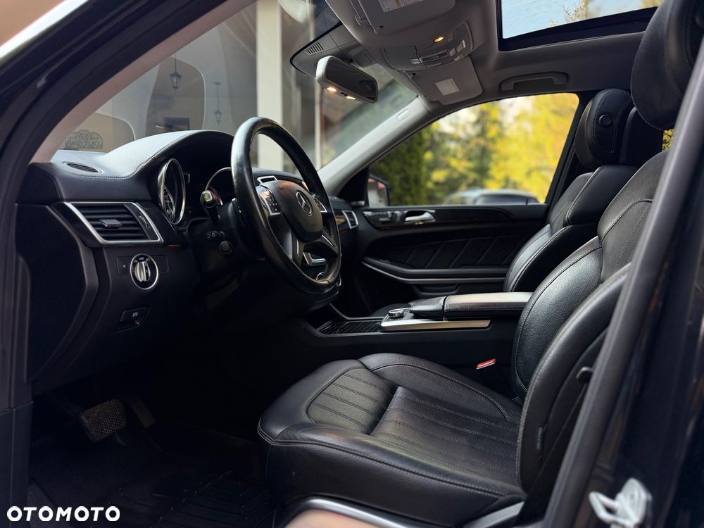 Mercedes-Benz GL 350 BlueTEC 4-Matic - 12
