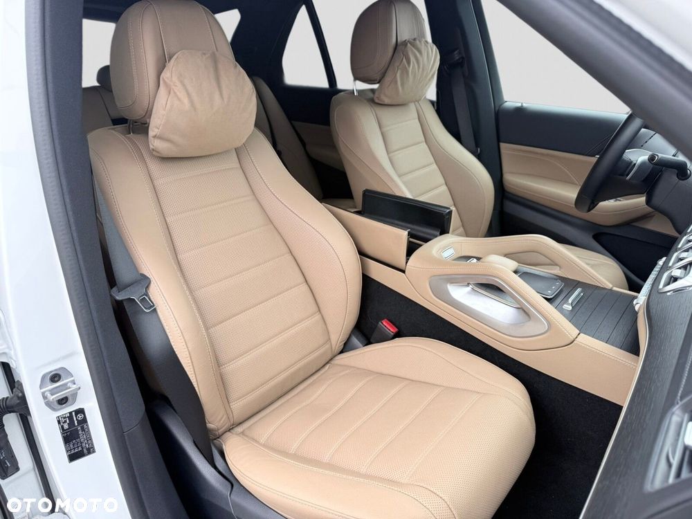 Mercedes-Benz GLE - 26