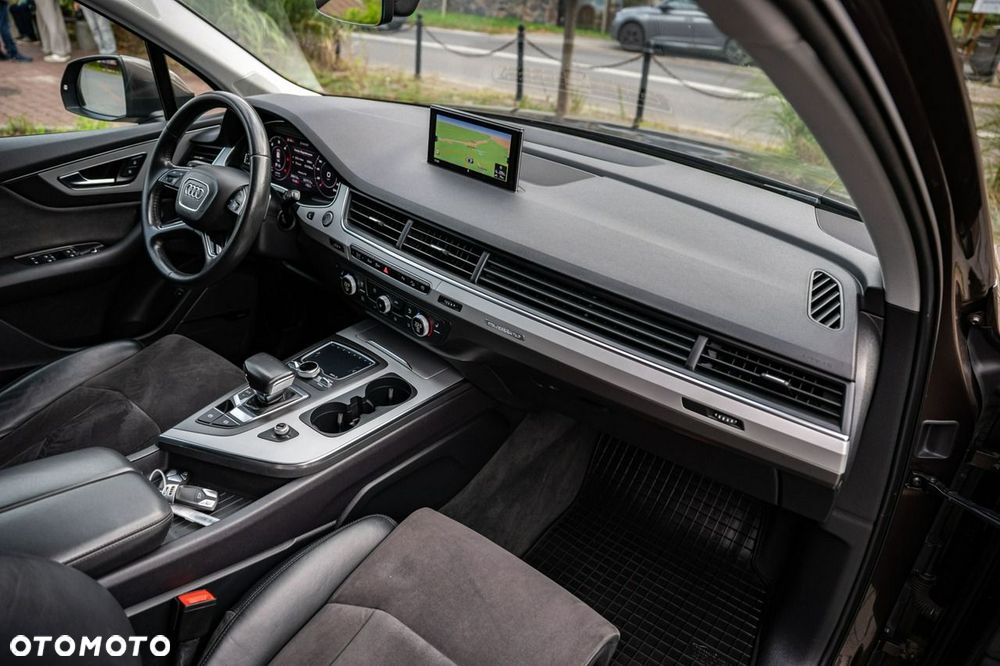 Audi Q7 3.0 TDI ultra Quattro Tiptr - 23