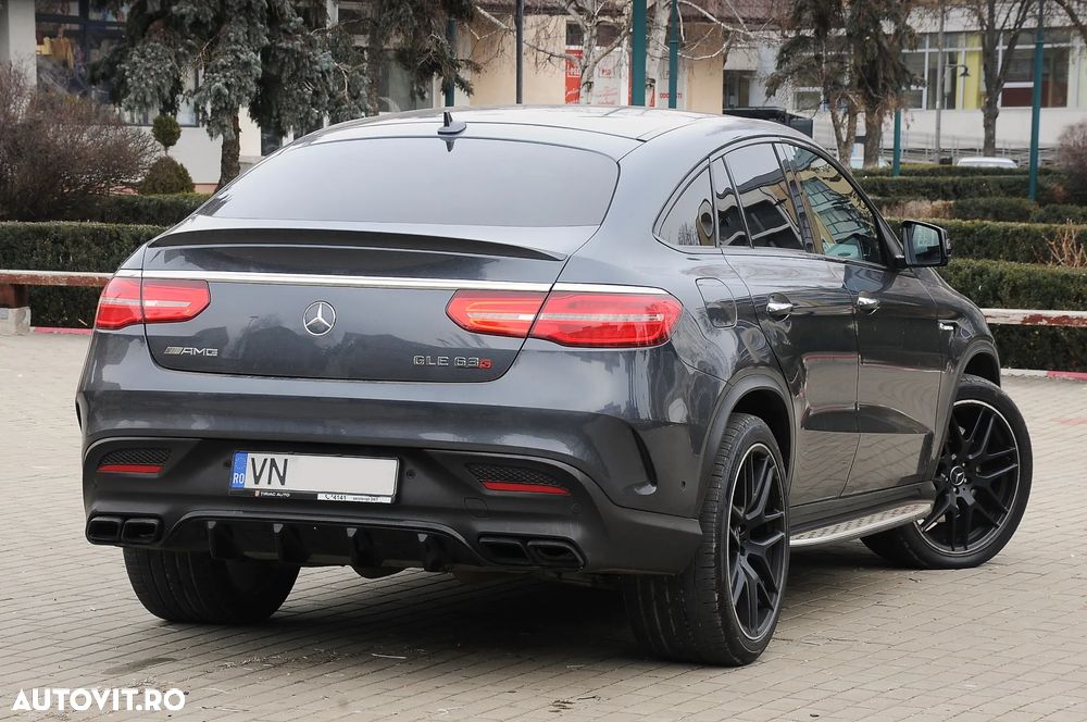 Mercedes-Benz GLE Coupe 63 S AMG 4MATIC - 36