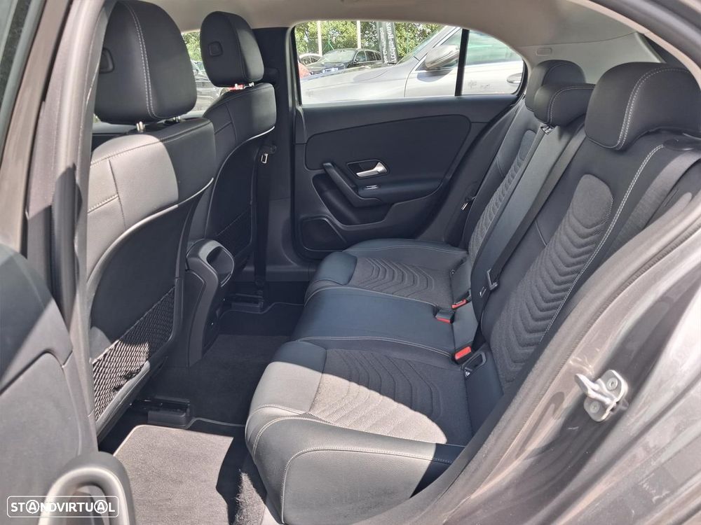 Mercedes-Benz A 200 Standard - 12