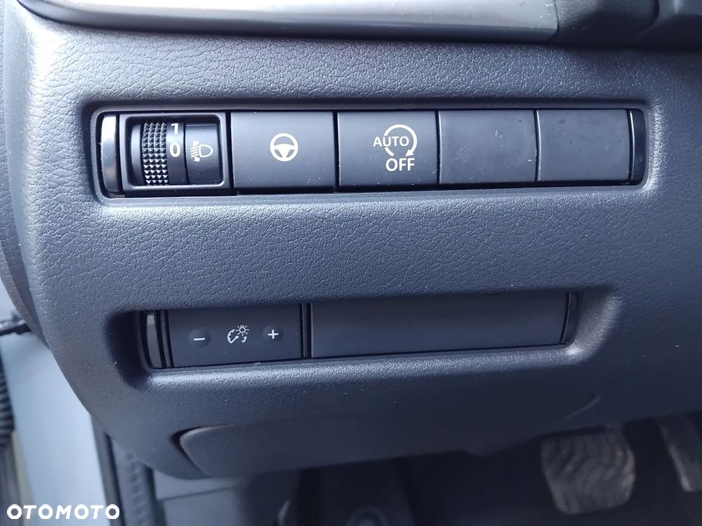 Nissan Qashqai 1.3 DIG-T mHEV N-Connecta Xtronic - 18