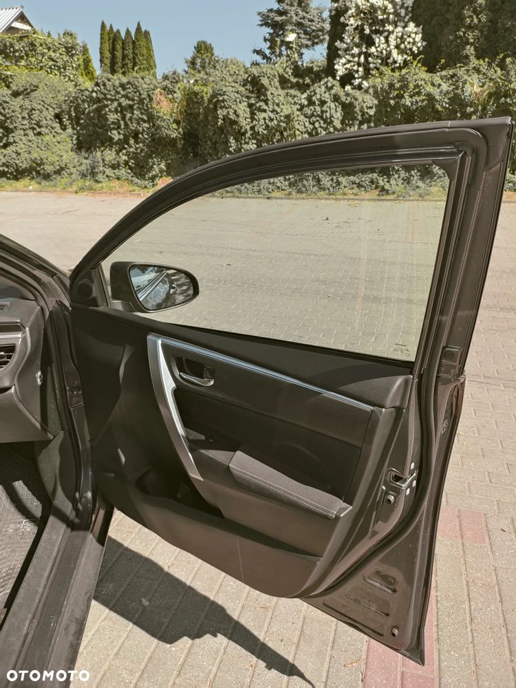Toyota Corolla 1.6 Premium EU6 - 11