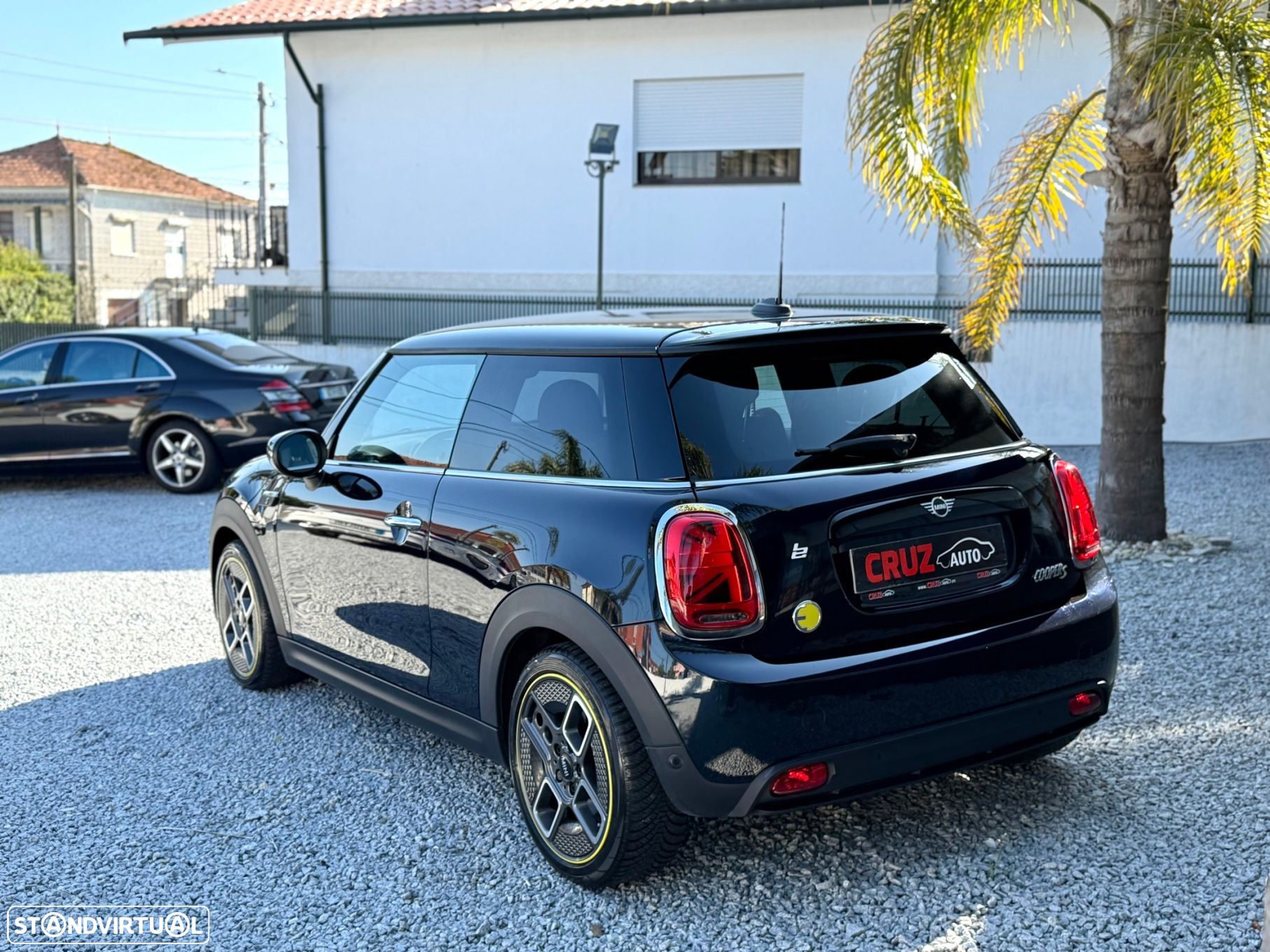 MINI 3 Portas Cooper SE Premium Extra Essential - 28