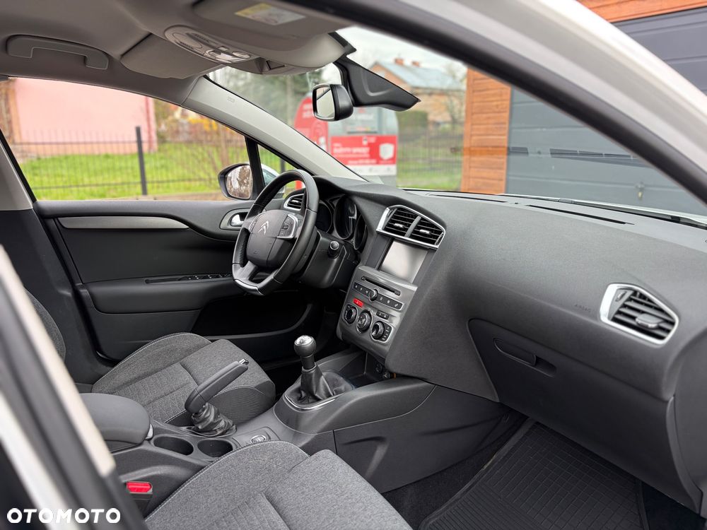 Citroën C4 PureTech 130 Stop & Start Attraction - 17