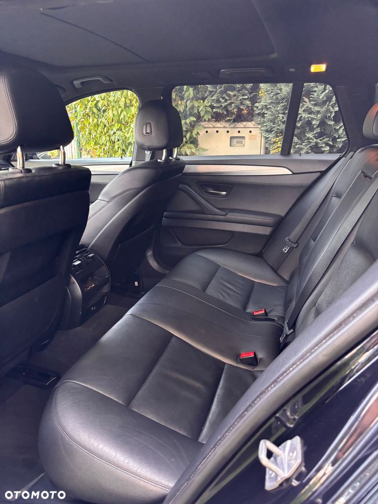 BMW Seria 5 520d Luxury Line - 38