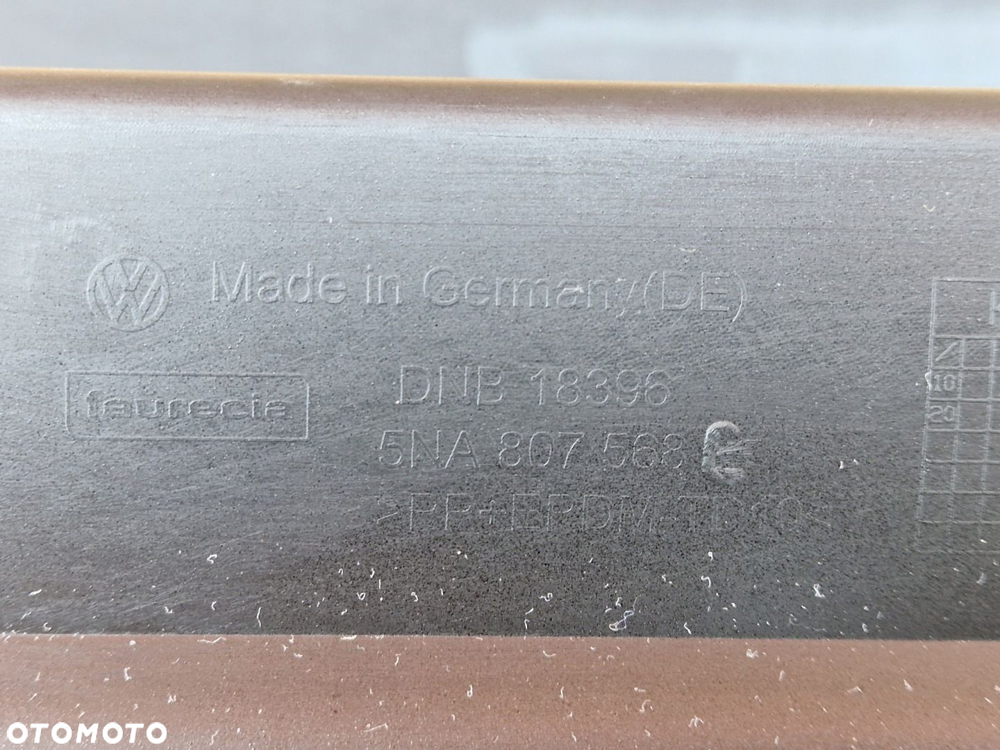 Dokładka spoiler dyfuzor tył VW TIGUAN 15- R LINE NOWY ORYGINAŁ 5NA807568C - 2