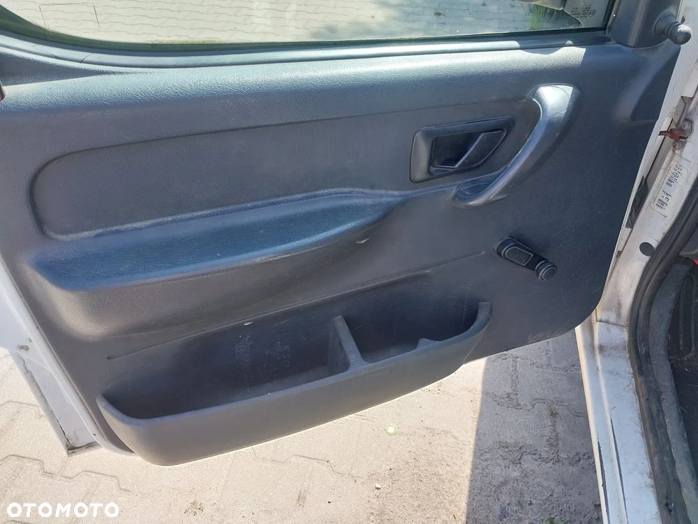 Citroen Berlingo Peugeot Partner I silnik 1.9 TD skrzynia biegów drzwi maska błotnik klapa EWPA szyba czołowa fotel belka felgi alternator maglownica lampa zderzak hak holowniczy relingi bagażnik dachowy klamka zacisk mcperson rozrusznik pompa wtryskowa paliwa antena zegary stacyjka lusterko prawy lewy prawe lewe CAŁY NA CZĘŚCI WSZYSTKIE CZĘŚCI - 8