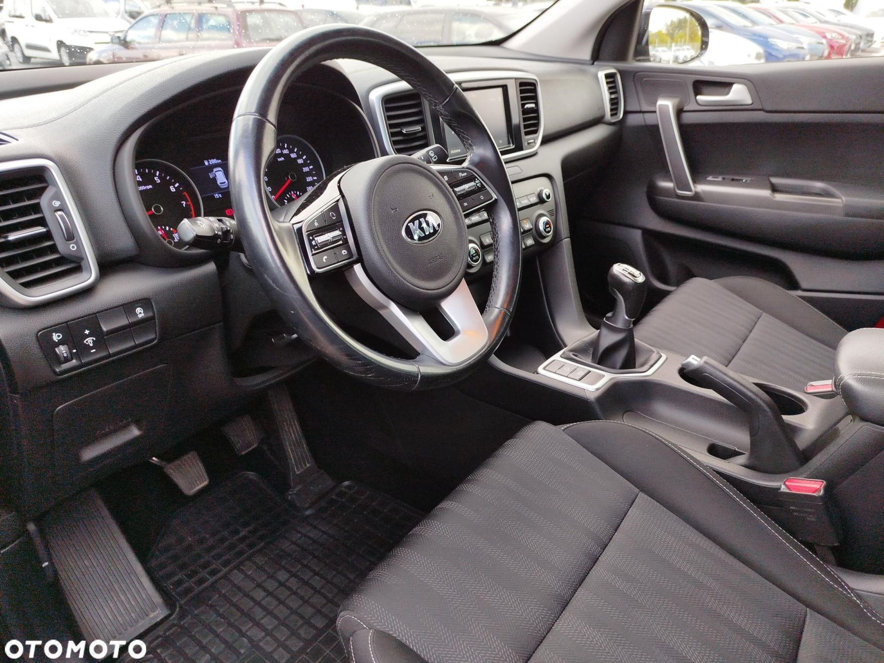 Kia Sportage - 10