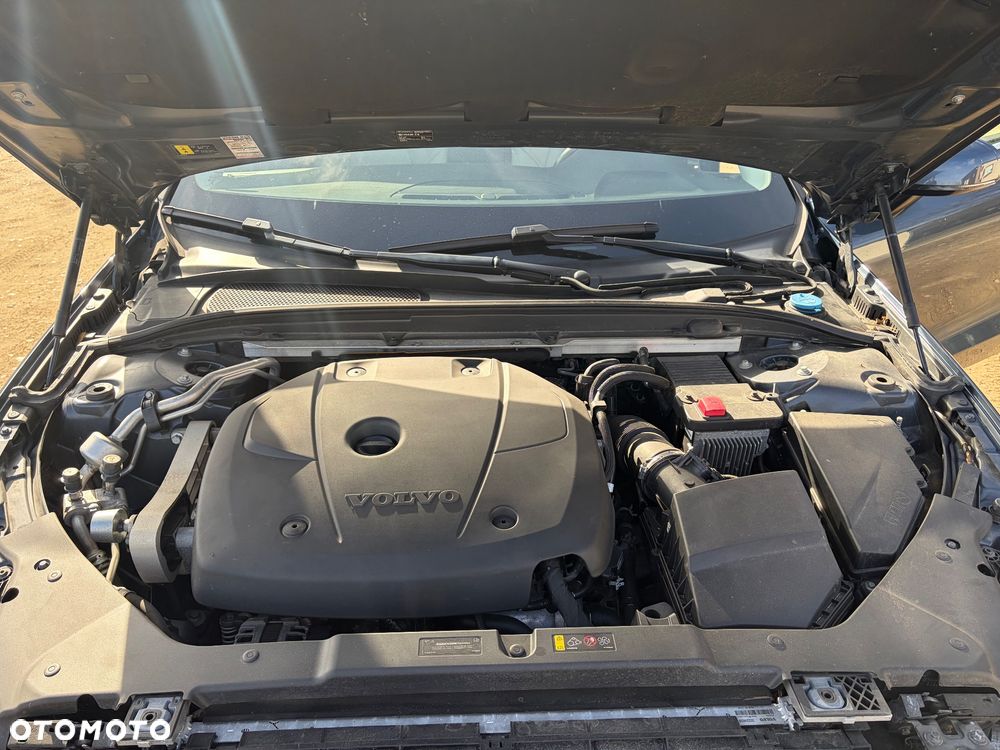 Volvo V60 T5 Geartronic Momentum - 19