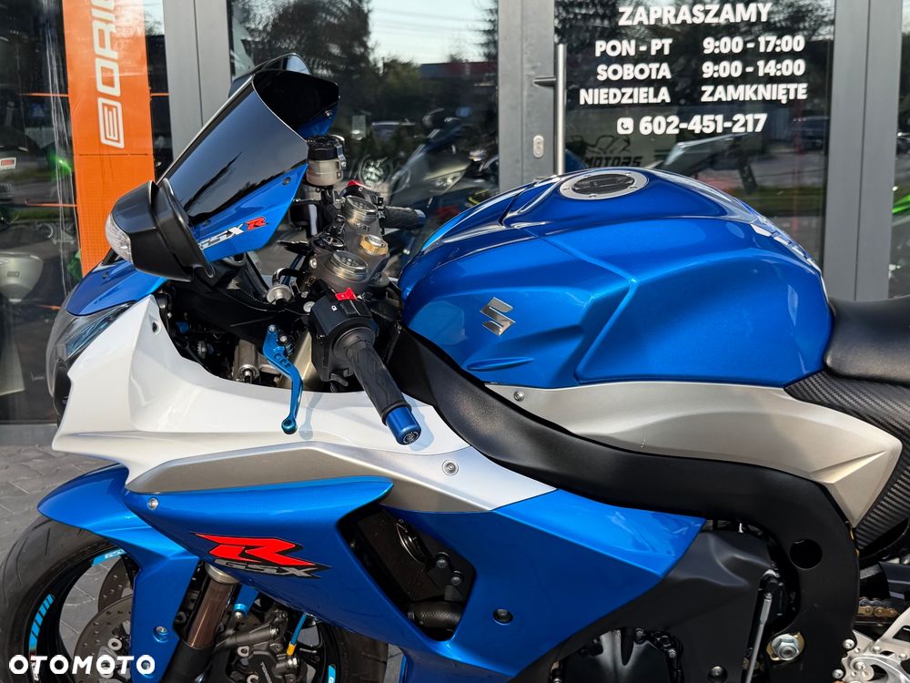 Suzuki GSX-R - 35