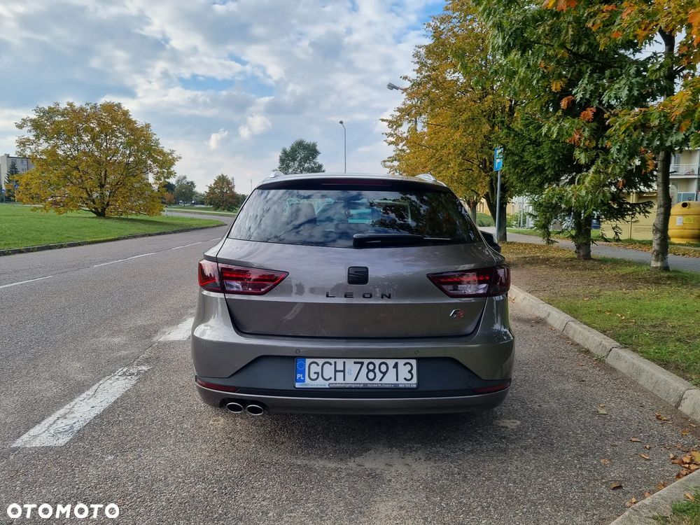 Seat Leon 2.0 TDI DPF Start&Stop DSG FR - 34