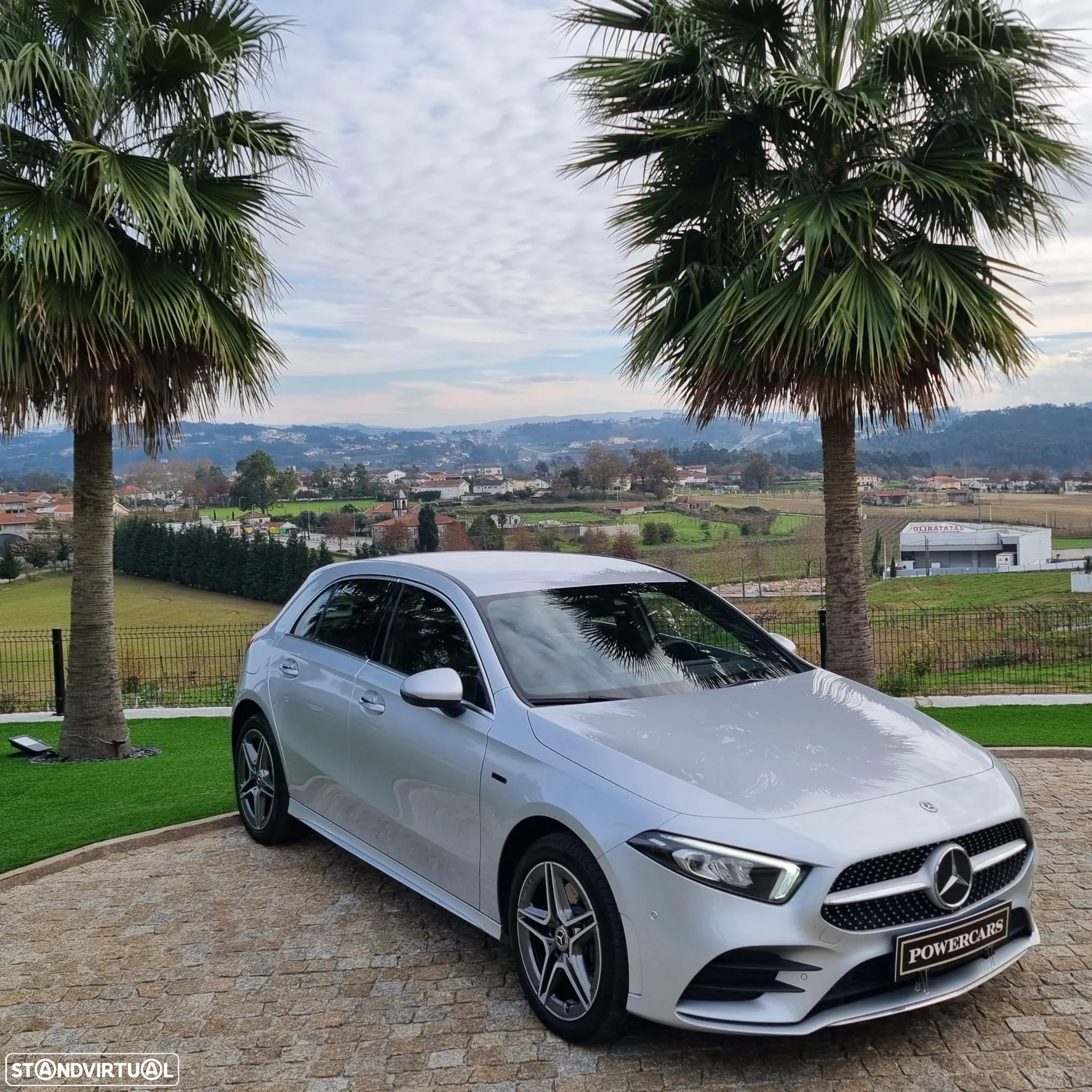 Mercedes-Benz A 250 e AMG Line - 2