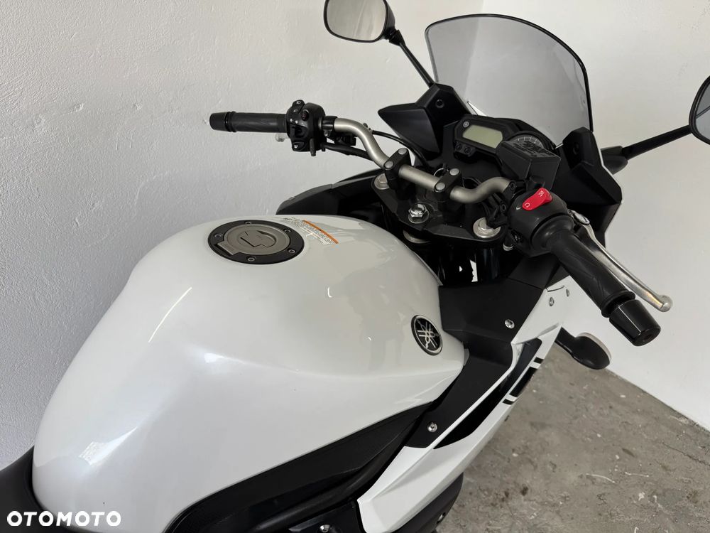 Yamaha XJ - 22
