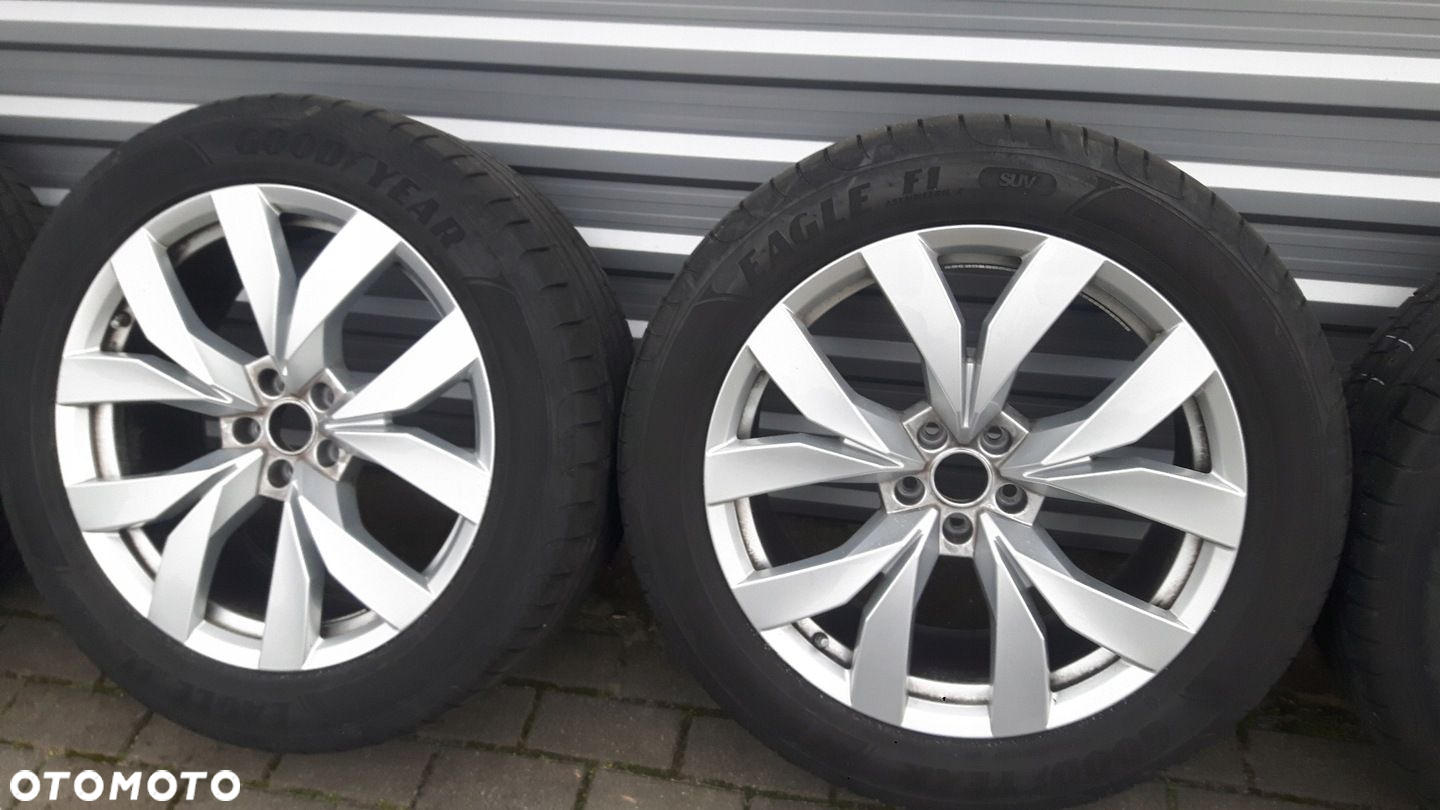 VW TOUAREG AUDI Q7 FELGI IDEALNE OPONY GOODYEAR F1 - 8
