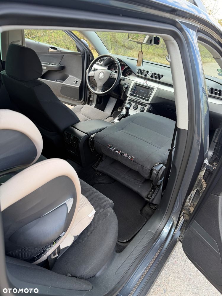 Volkswagen Passat 2.0 TDI Highline - 38