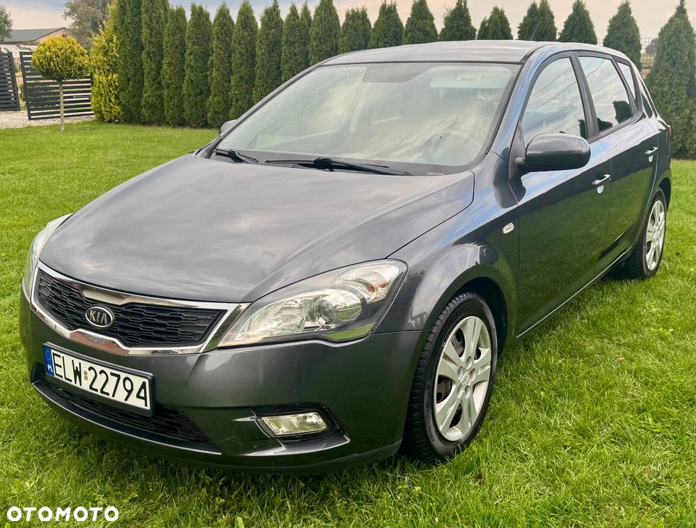Kia Ceed Cee'd 1.4 Comfort + - 7