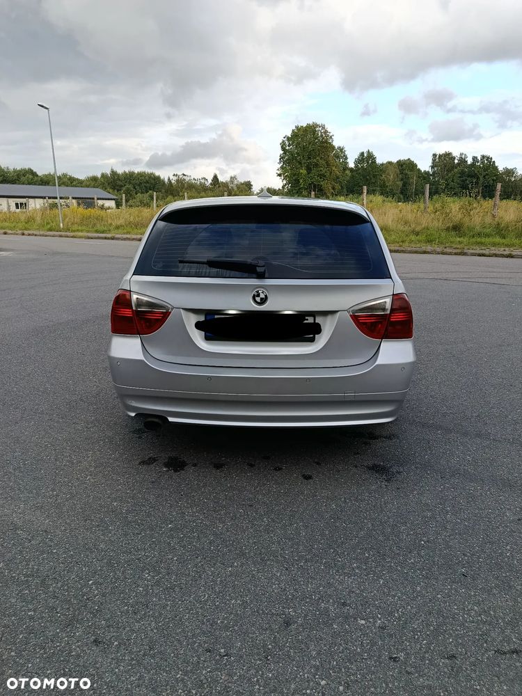 BMW Seria 3 320d - 4