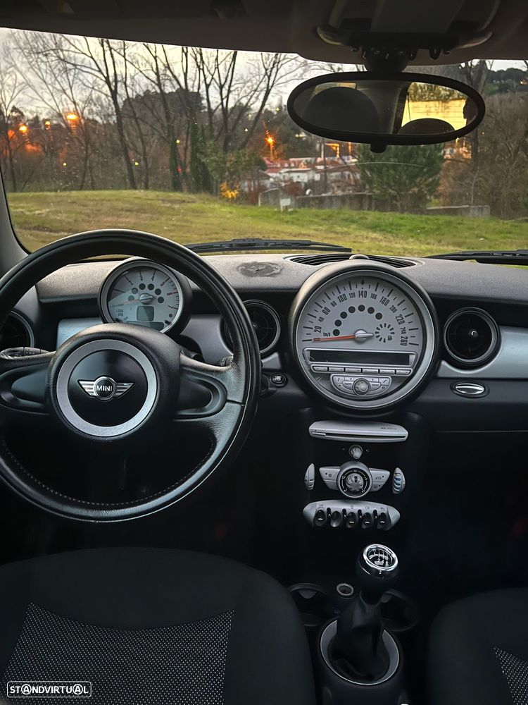 MINI 3 Portas Cooper D - 6