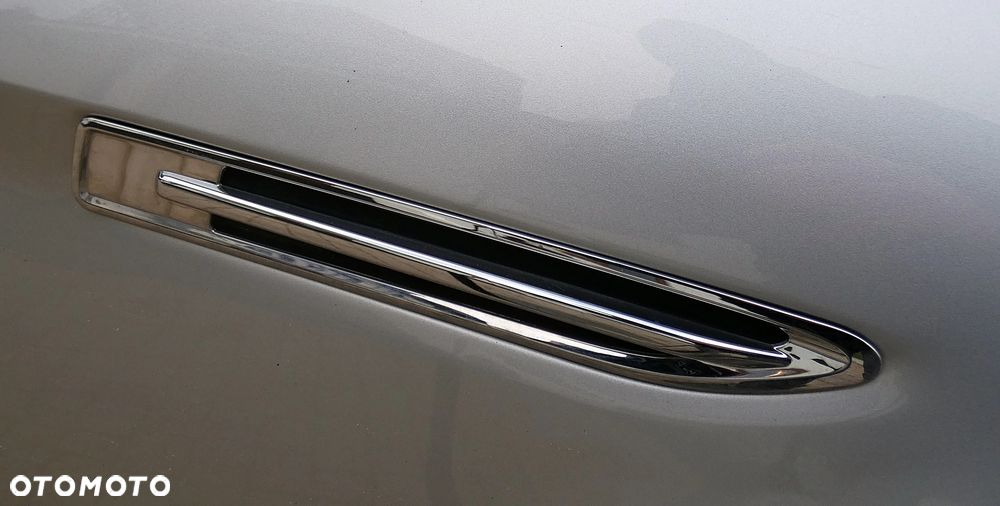 Ford Mondeo SW 1.6 T Platinium X Plus (Trend) - 25