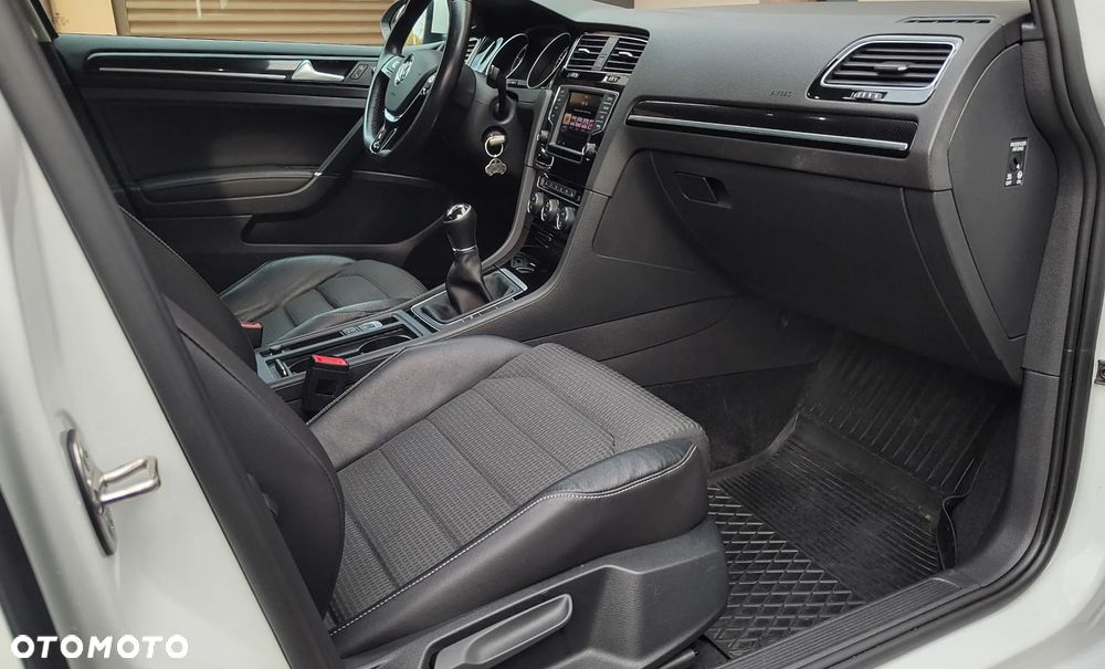 Volkswagen Golf VII 1.4 TSI BMT Highline - 14