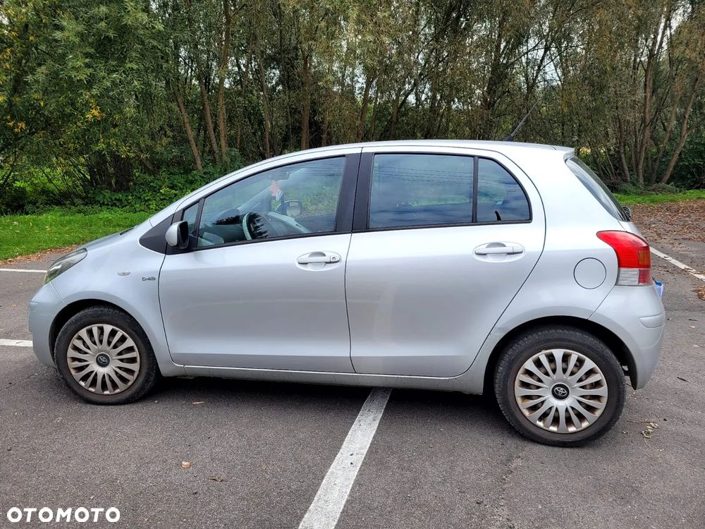Toyota Yaris - 4