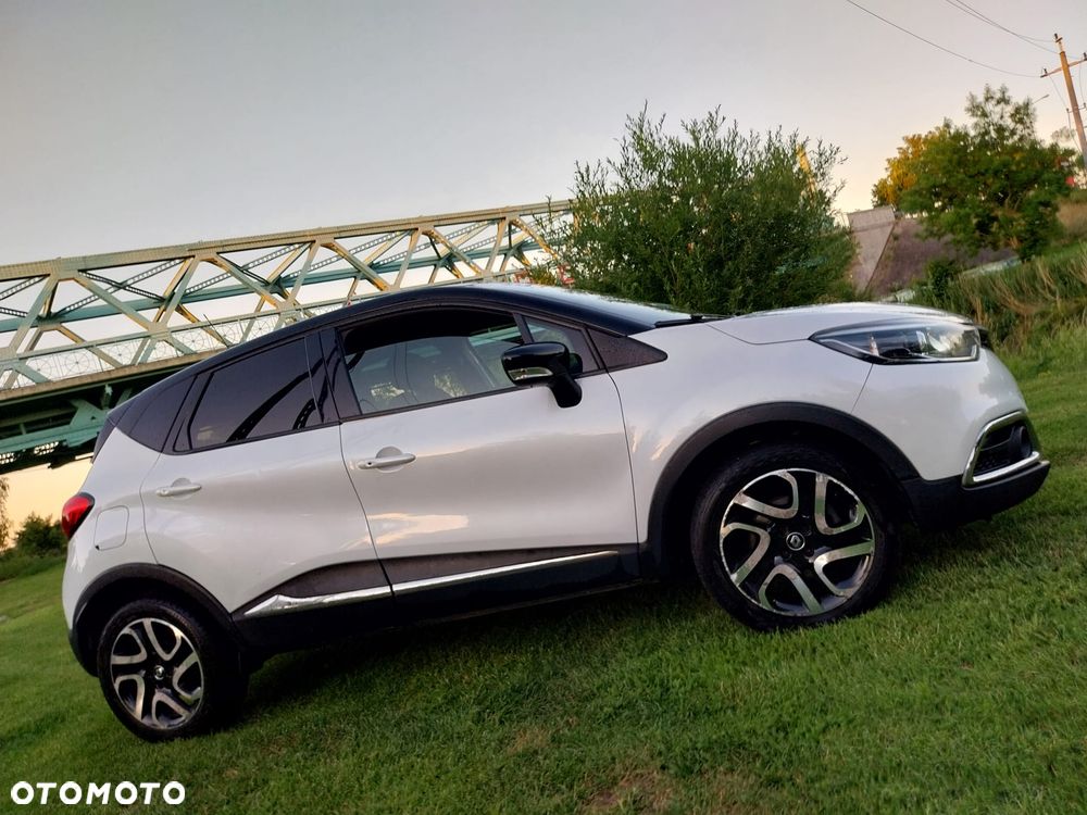 Renault Captur 1.5 dCi Energy Night&Day - 24