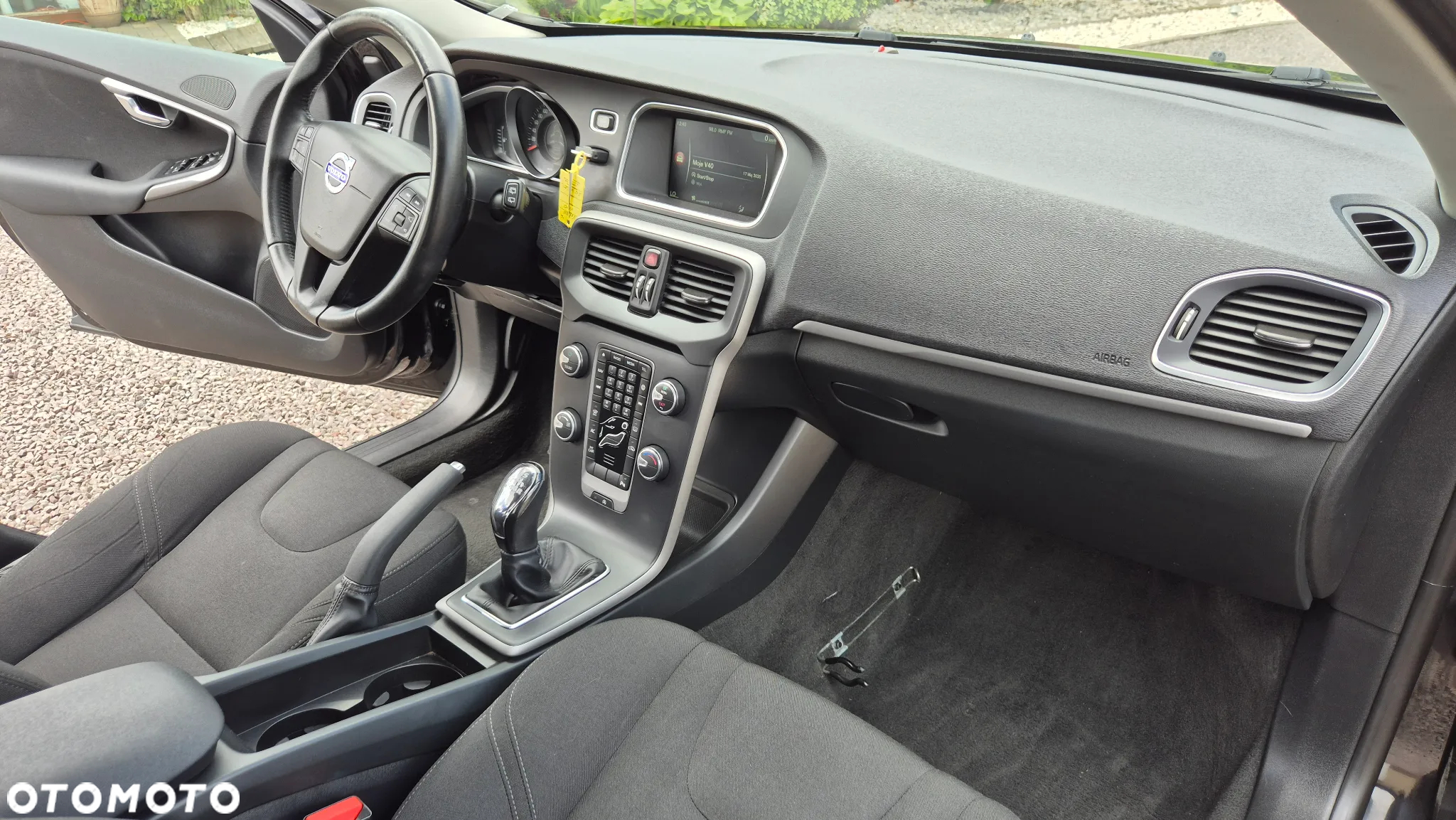 Volvo V40 D2 - 16