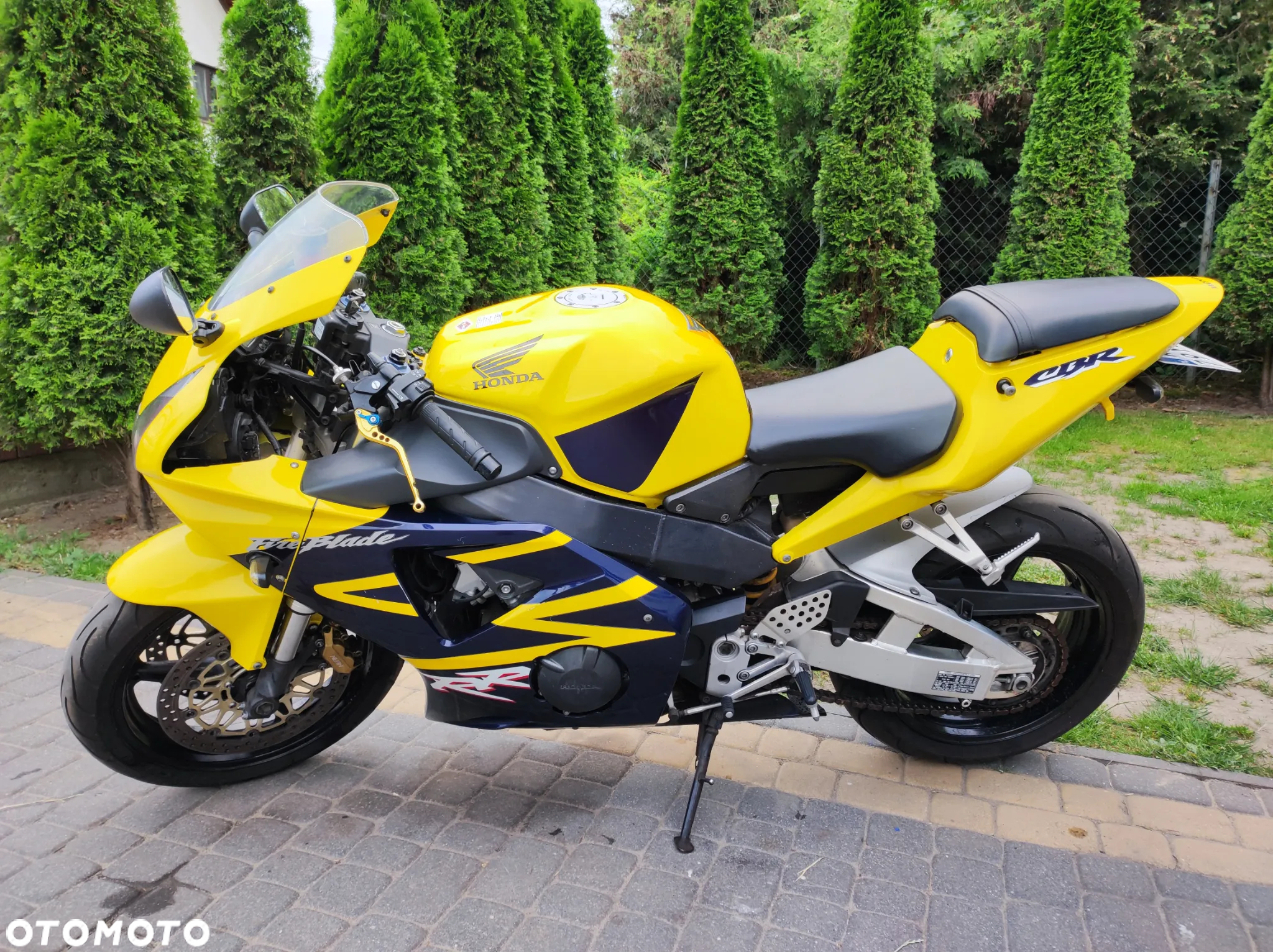 Honda CBR - 7