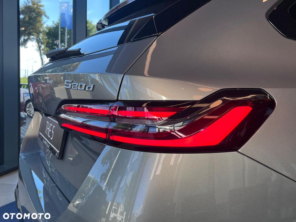 BMW Seria 5 520d xDrive mHEV M Sport - 33