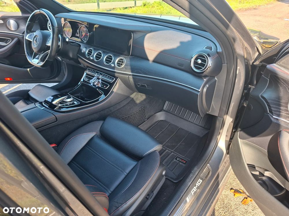 Mercedes-Benz Klasa E 43 AMG 4-Matic - 11