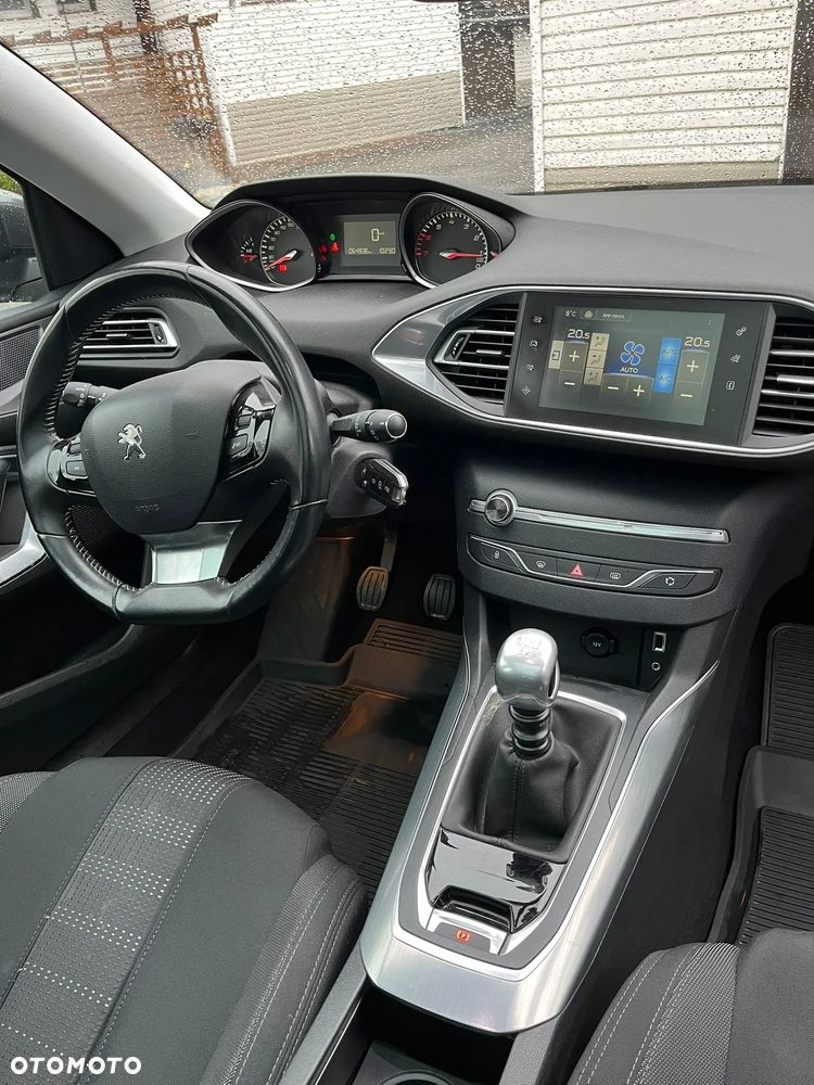 Peugeot 308 - 9