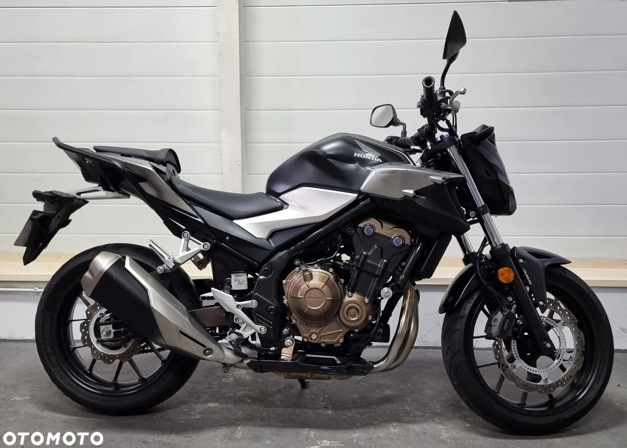 Honda CB - 2