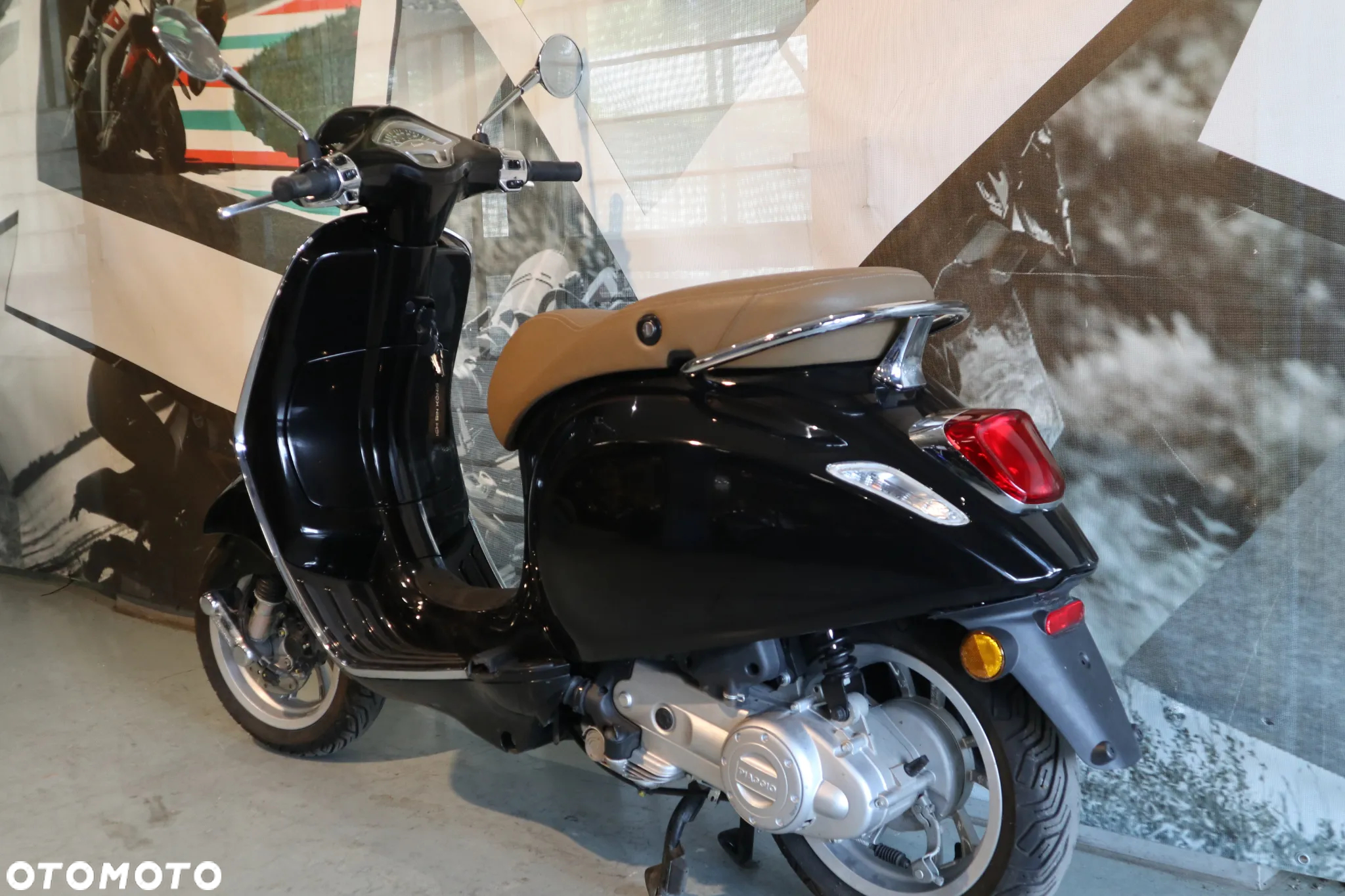 Piaggio Vespa - 5
