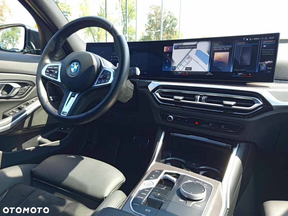 BMW Seria 3 330e xDrive M Sport sport - 12